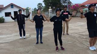 khmer christian dancing song- ទ្រង់គង់ជាមួយ