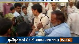 Watch Mob and Police Clash at Tikamgarh District in Madhya Pradesh - India TV