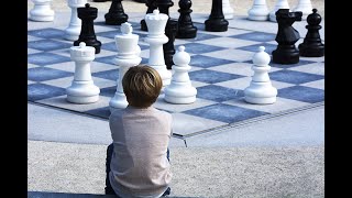 How to crush Scandinavian Chess Opening || Fischer vs Robatsch || Varna Olympiad 1962