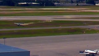 Cessna 172 Skyhawk Loses The Centerline... And The Runway