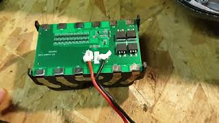 Resetting Hoverboard battery with paper clip, No voltmeter needed!