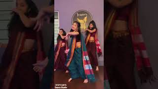 Jhumka wali por || Dstylersdancestudio || punekar  #dancers #marathitadka #punekar #dancereelsindia