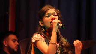 Shradha Ganesh and Deepika Mahadevan singing"Thaaye Yasoda" with AGNI music band