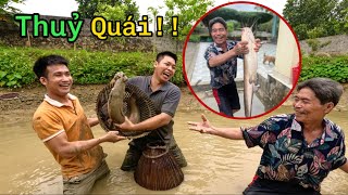 5 Giờ Truy Lùng Vây Bắt Thuỷ Quái Dưới Ao Nhà Huy Anh | Troll Bác Thông Ăn Xương Cá Cười Ra Nước Mắt