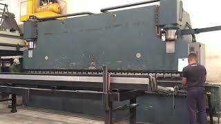 Dobradeira Cnc Durma Industrial 6000 x 400 tons Ano 2008 -Vende