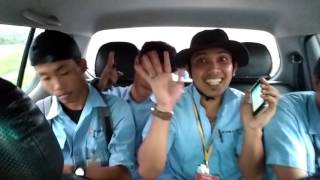 Di balik kesibukan bekerja