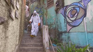 Favelas de Rio desinfectadas por sus propios residentes | AFP