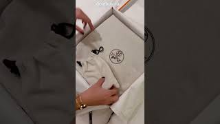 Unboxing the Epitome of Elegance: Luxurious Hermes Handbag Revealed!