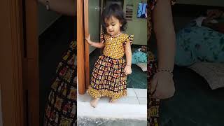 అయ్యో అయ్యో🙆‍♀️ దిగుతున అమ్మా #viral #youtubeshorts #youtube #shortvideo #subscribe #ytshorts #viral