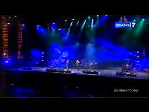 Konser 27th Slank - Full Moon Blues (Slank Feat Paquita).flv - YouTube