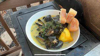 Mussels in Lemon Champagne Butter Sauce #mussels #recipe #outdoors #champagne