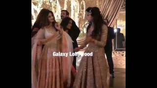Sajal Ali & Mawra dancing at Urwa's wedding