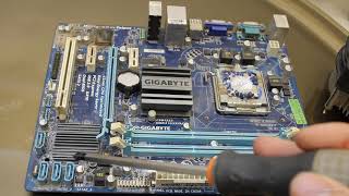 مكونات اللوحة الأم motherboard