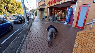 【手錠で現行犯逮捕】脚が上がらなくなるまで走る　必死の逃走も虚しく前のめりで転倒し疑いがある男は手錠をかけられ私人逮捕される　ドキュメンタリー　日本のリアル　注意喚起　気をつけてください