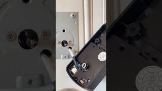 Unboxing and installing the DESLOC Fingerprint Smart Lock B200📦💡🏡
