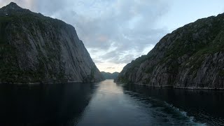 Trollfjord cruise -NorwaY- (4K)