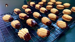 【ENG】The best chocolate blueberry butter cookies.巧克力蓝莓夹心黄油曲奇。