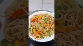 Veg Hakka Noodles | Veg Chowmein Recipe | Chowmein Recipe @Anjalizworld1