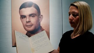 Alan Turing immortalised on 50-pound note