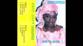 Ndeye seck, signature