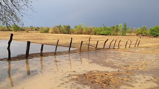 พาพี่น้องชมบรรยากาศ ฟ้าหลังฝนตก อากาศเย็นสบาย / ບັນຍາກາດຟ້າຫຼັງຝົນຕົກ ອາກາດເຢັນດີ