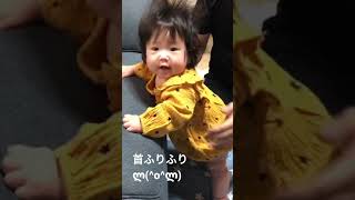 赤ちゃん👶首ふりふりからのお座り😄赤ちゃんが笑うと小さな町が壊滅するよ😆106#shorts