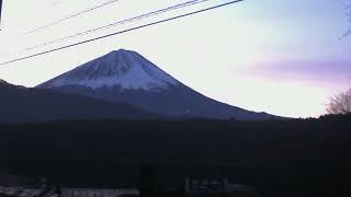 西湖ライブカメラ タイムラプス映像（2025年1月19日） 提供：UTYテレビ山梨