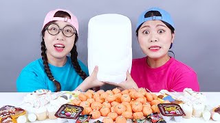 Mukbang  Kẹo dẻo khổng lồ Tráng miệng DONA Việt Nam