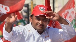 Varanasi: Akhilesh Yadav jumps on the 'roadshow' bandwagon