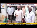 శ్మశానం కోసం శవంతో దళితుల ఆందోళన chagalamarri locals protest for graveyard