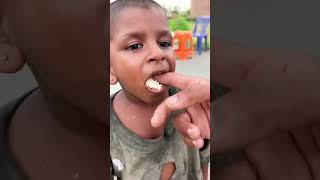 aik ghareeb hungry boy 😭#youtubeshorts