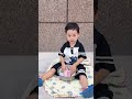 实在养不起了，让年幼的小米宝出来摆摊！#Cute baby#Cute#呆萌小米宝#聪明宝宝#萌娃