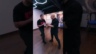 Jeet Kune Do: Attack And Defend Using The Bong Sao