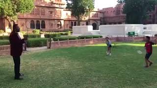 Sanjay Dutt CUTE Moment Playing With Kids Shahraan & Iqra