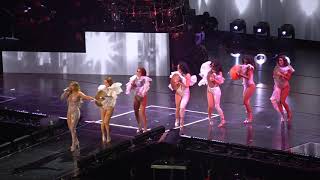 J LO PERFORMING AT JENNIFER LOPEZ - IT'S MY PARTY CONCERT 2019 AT THE FORUM LOS ANGELES JUNE 7, 2019