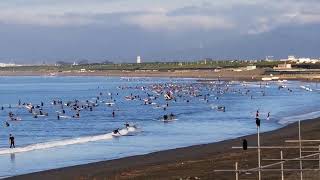 ２０２２年９月２５日（日）／江ノ島～鵠沼海岸：晴れてますが雲も多いです。風は弱めで波はすね～膝くらい。