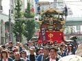 大山車まつりで道路の山車 鹿子神車