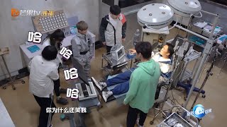 史上最惨NPC玩家 杨迪惨遭全队弃疗 《密室大逃脱》Great Escape EP12丨MGTV