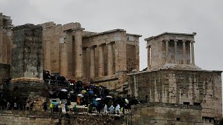 Τραυματίες από κεραυνό στην Ακρόπολη