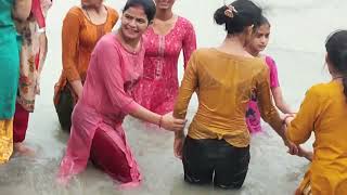 Ganga Snan | Public me Open snan And dress Change Vlog #viralvideo #trending #ganga