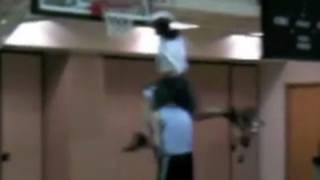 TDUB Dunks over 7 Footer at Timberwolves Practice!!