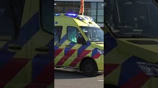 Ambulance 09-123 met spoed naar een melding in Utrecht!  #112 #ambulance #utrecht