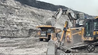 Liebherr R9350 Exc Loading Caterpillar \u0026 komatsu Dump truck || full 1 hours nonstop