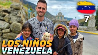 Ayudamos a los niños más EDUCADOS del MUNDO y pasó algo MÁGICO | VENEZUELA