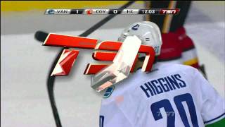 Canucks at Flames - Chris Higgins 1-0 Goal - 11.01.11 - HD