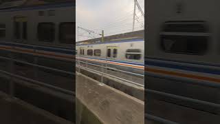 列車過橋時從區間車看對向的阿福號 #emu700