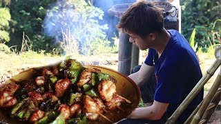 Rural guys use fatty intestines for barbecues