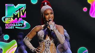Saweetie "Tap In", "Best Friend" & "Out Out" Live | MTV EMA 2021