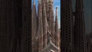 La Sagrada Família: Barcelona’s Most Spectacular Landmark!  🇪🇸