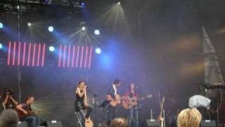 Papermoon - Tell me a Poem [Live] Donauinselfest